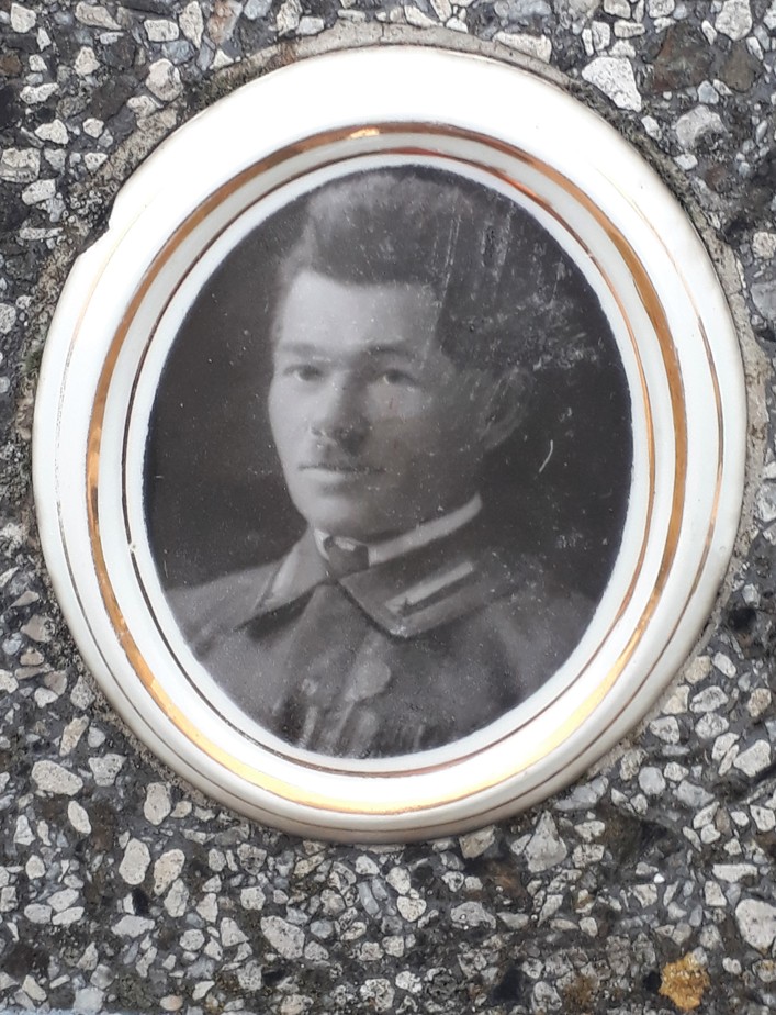 Hřbitov Kozmice 3 - kopie - kopie.jpg