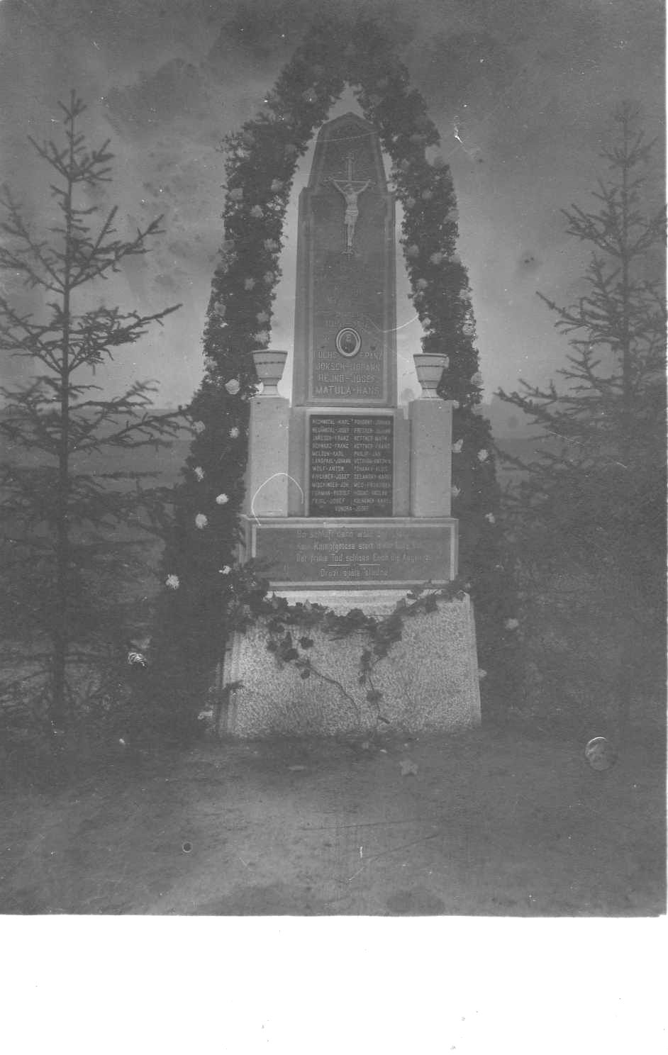 Pomník Bedřichov 1920.jpg